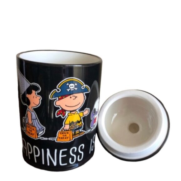 NEW Peanuts Snoopy  “Happiness is Halloween” Ceramic Canister 🎃 - Picture 5 of 6